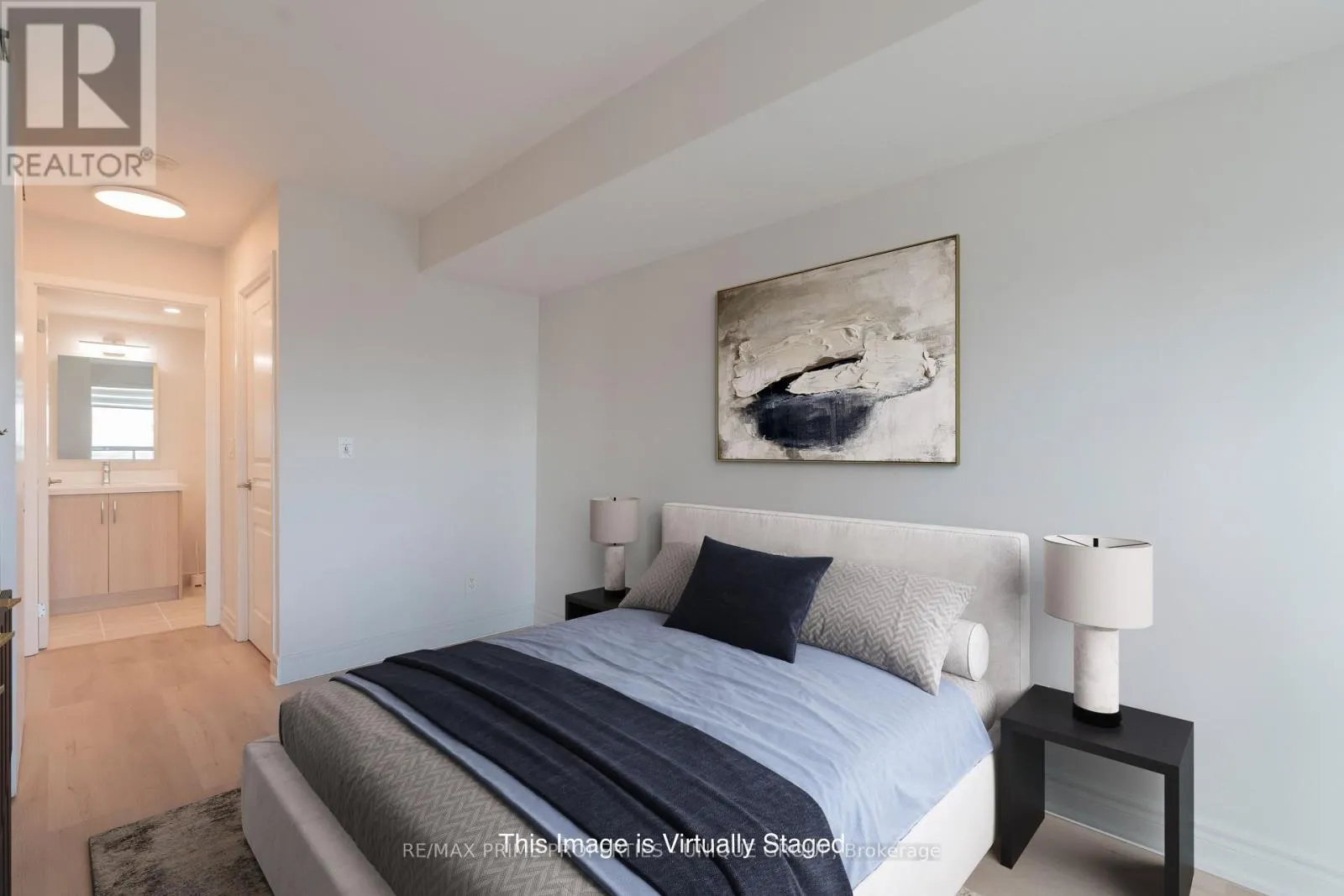 2706 - 18 YONGE STREET