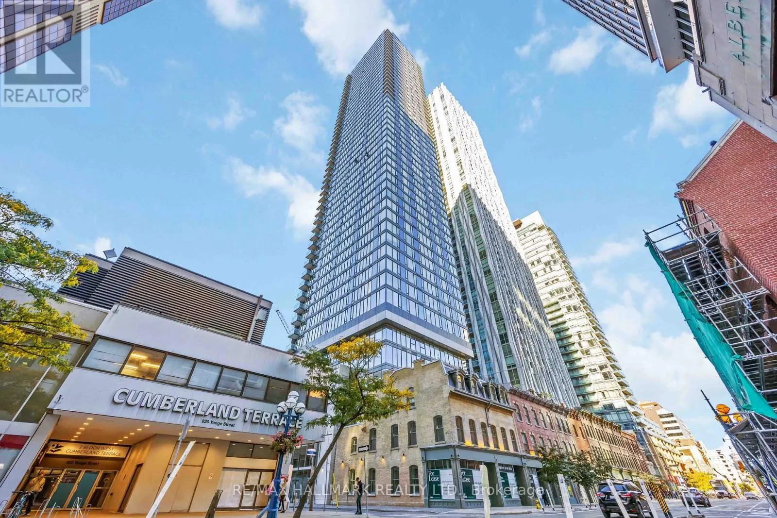 1403 - 8 CUMBERLAND STREET