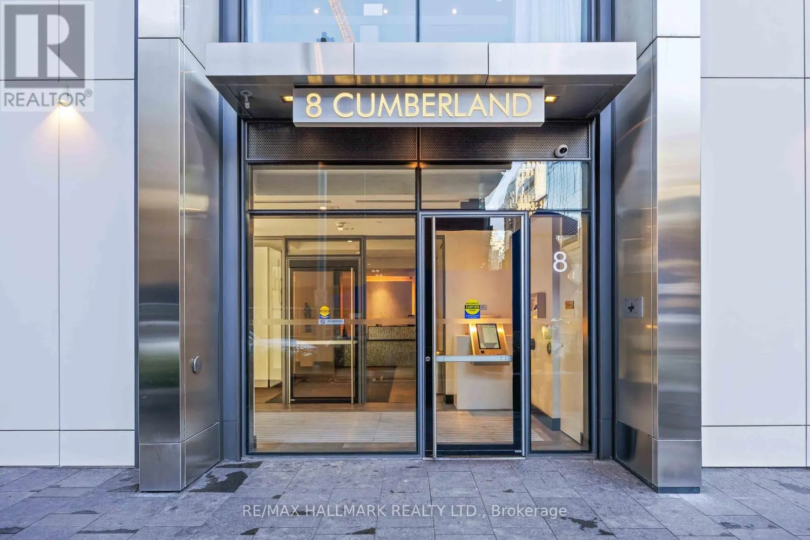 1403 - 8 CUMBERLAND STREET
