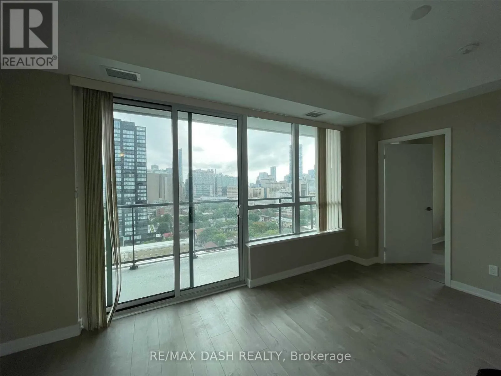 LPH01 - 181 HURON STREET