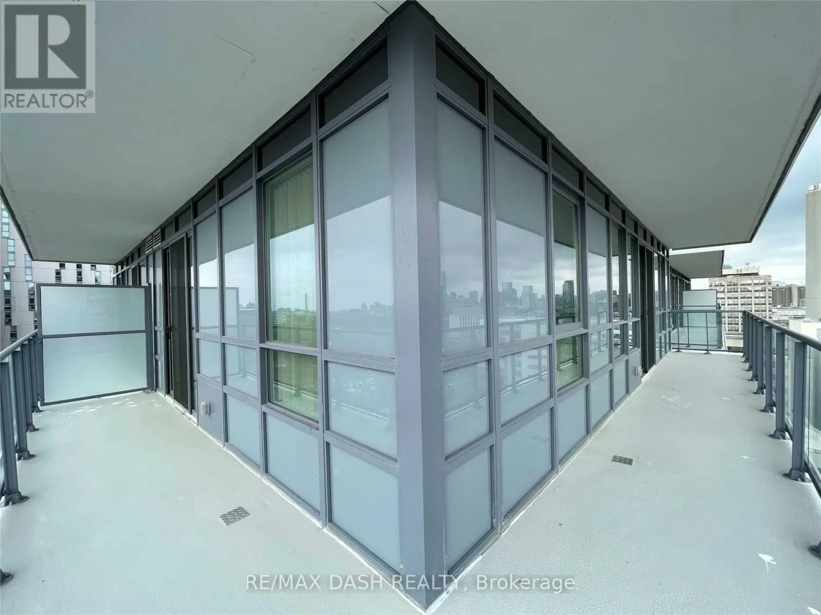 LPH01 - 181 HURON STREET