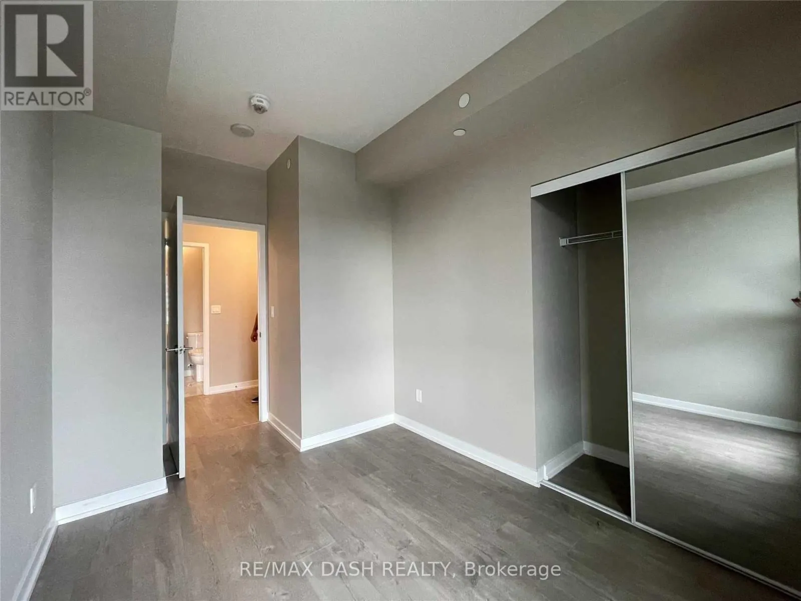 LPH01 - 181 HURON STREET