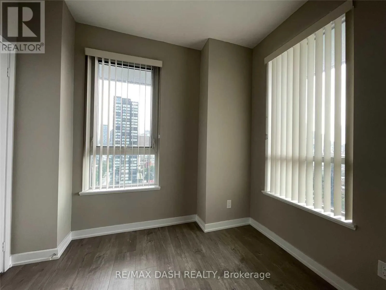 LPH01 - 181 HURON STREET