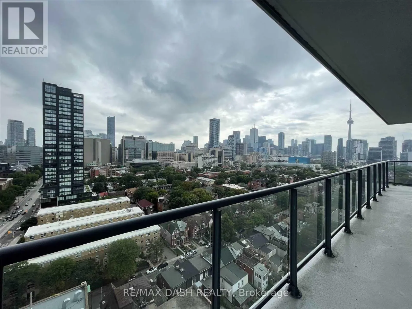 LPH01 - 181 HURON STREET