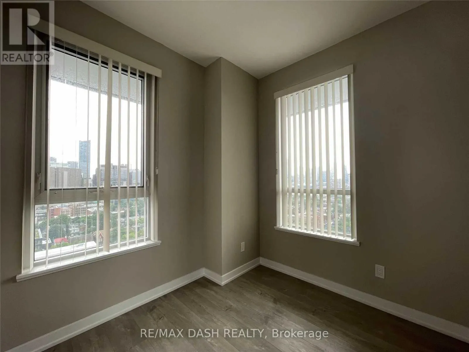 LPH01 - 181 HURON STREET