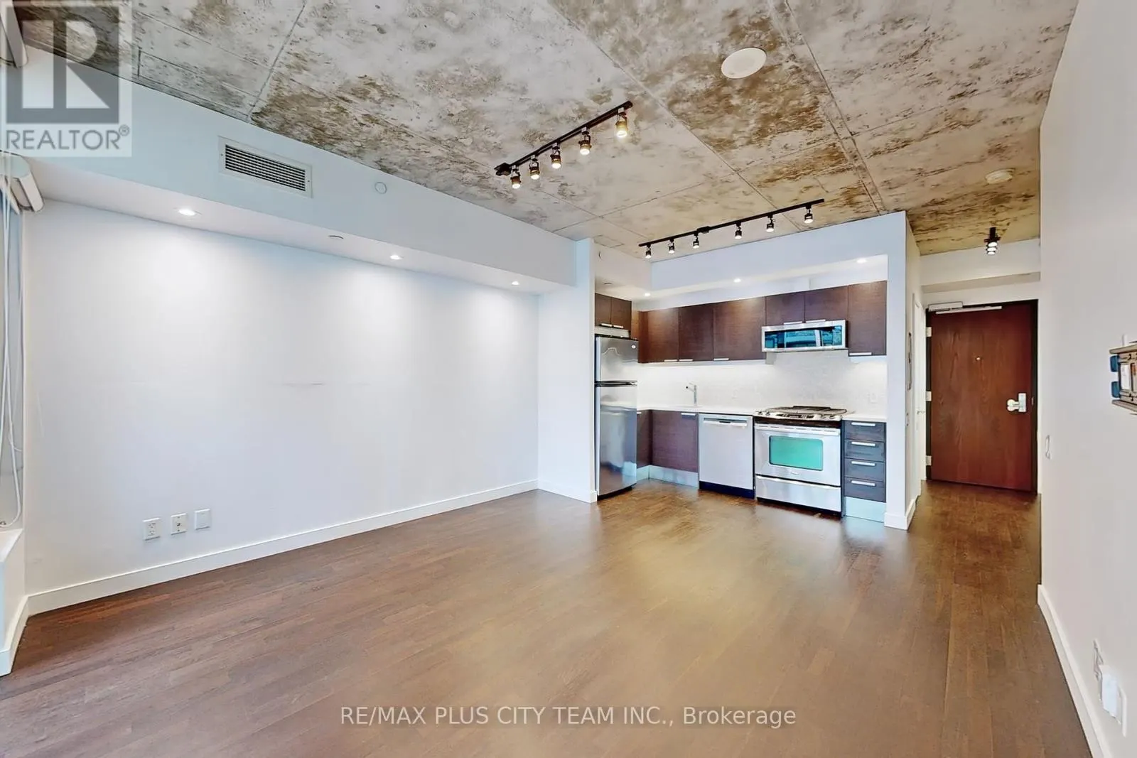712 - 25 OXLEY STREET