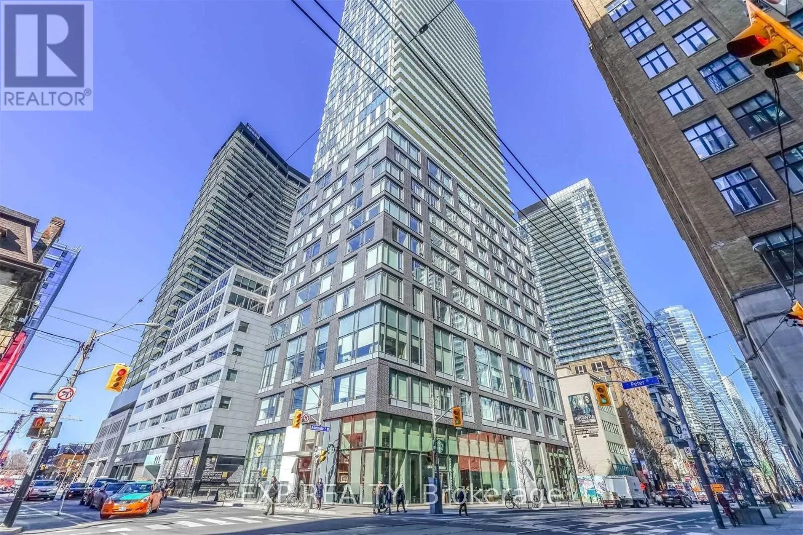 2202 - 101 PETER STREET W