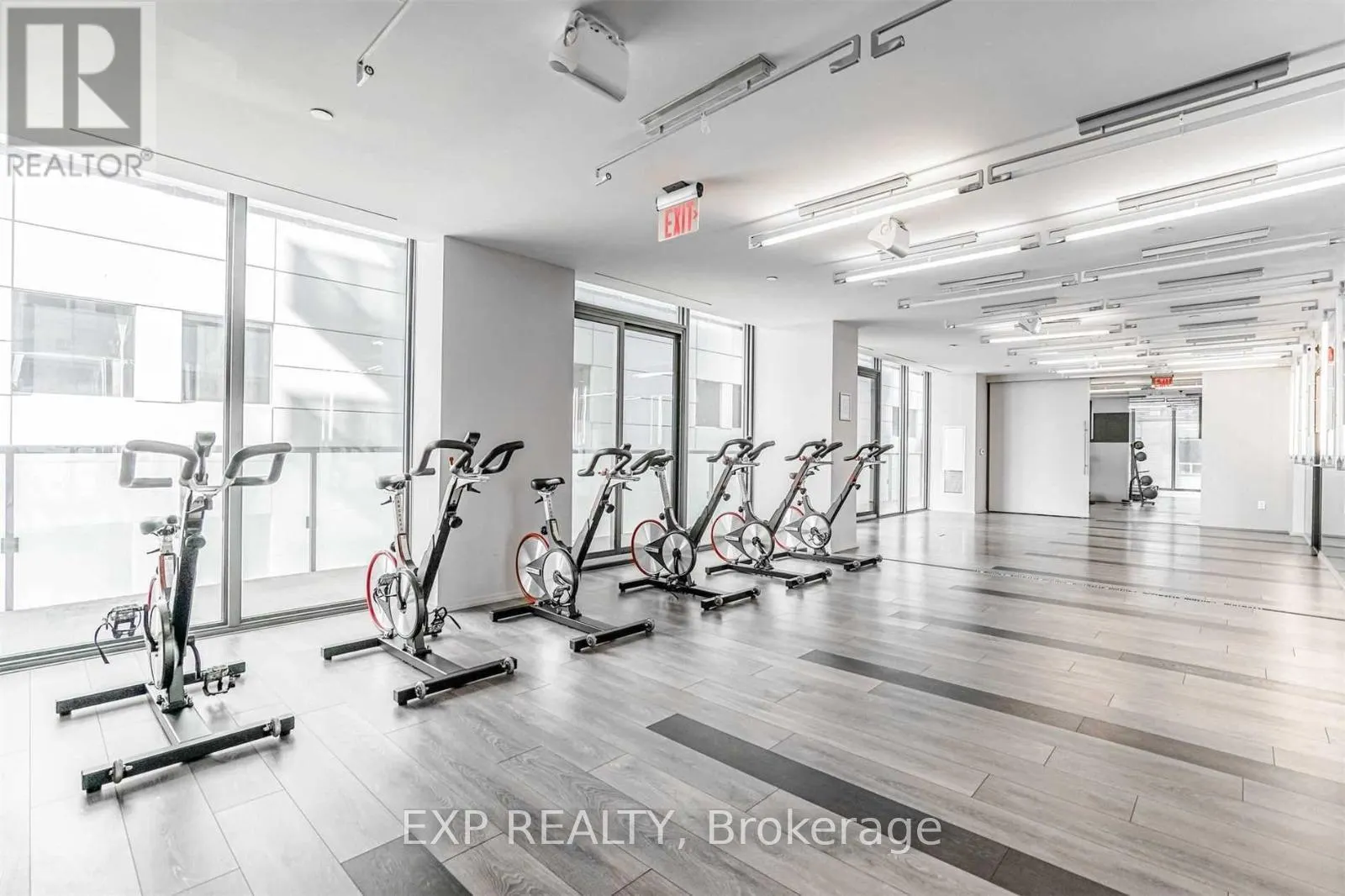 2202 - 101 PETER STREET W
