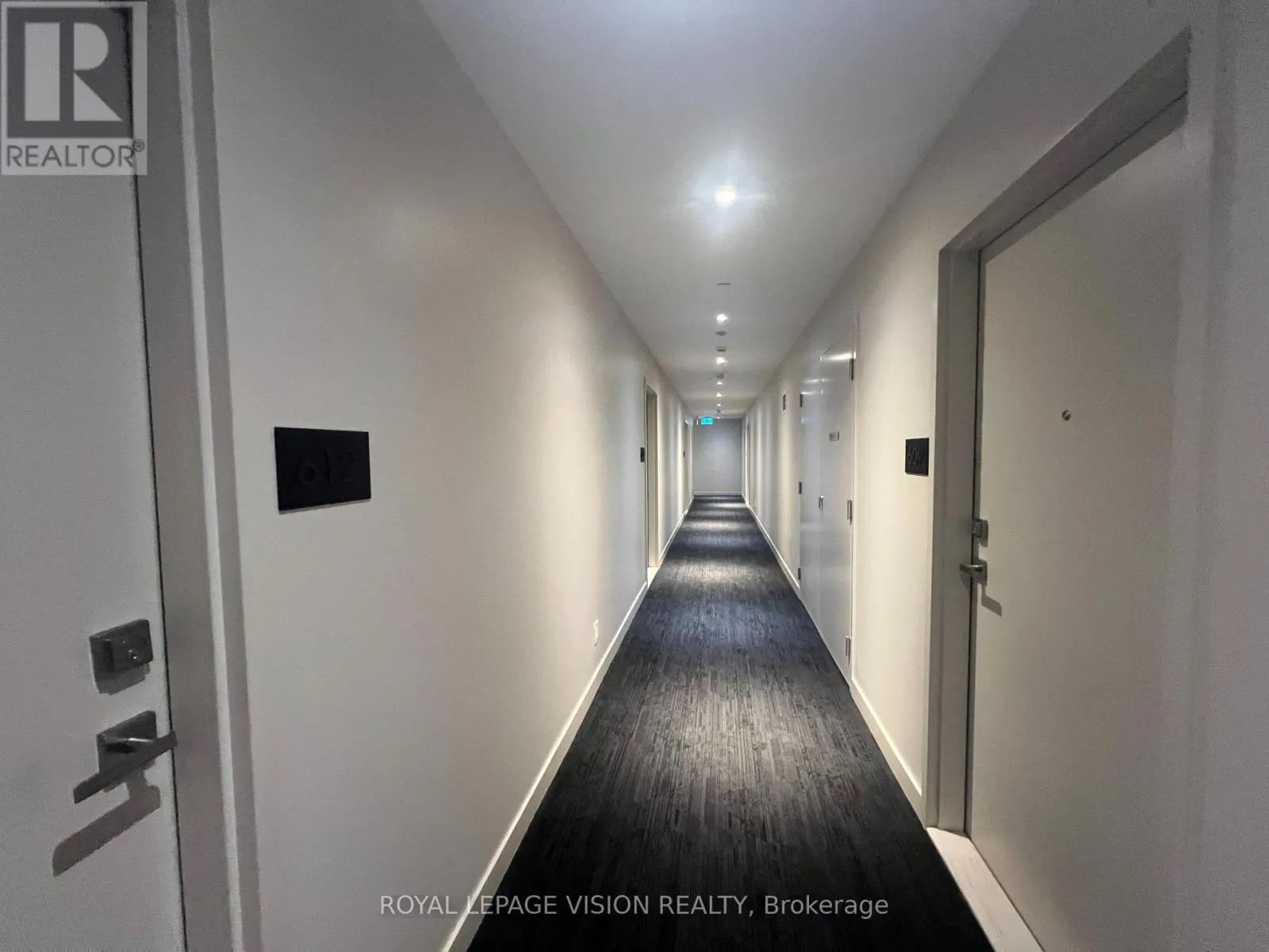 612 - 10 DEERLICK COURT
