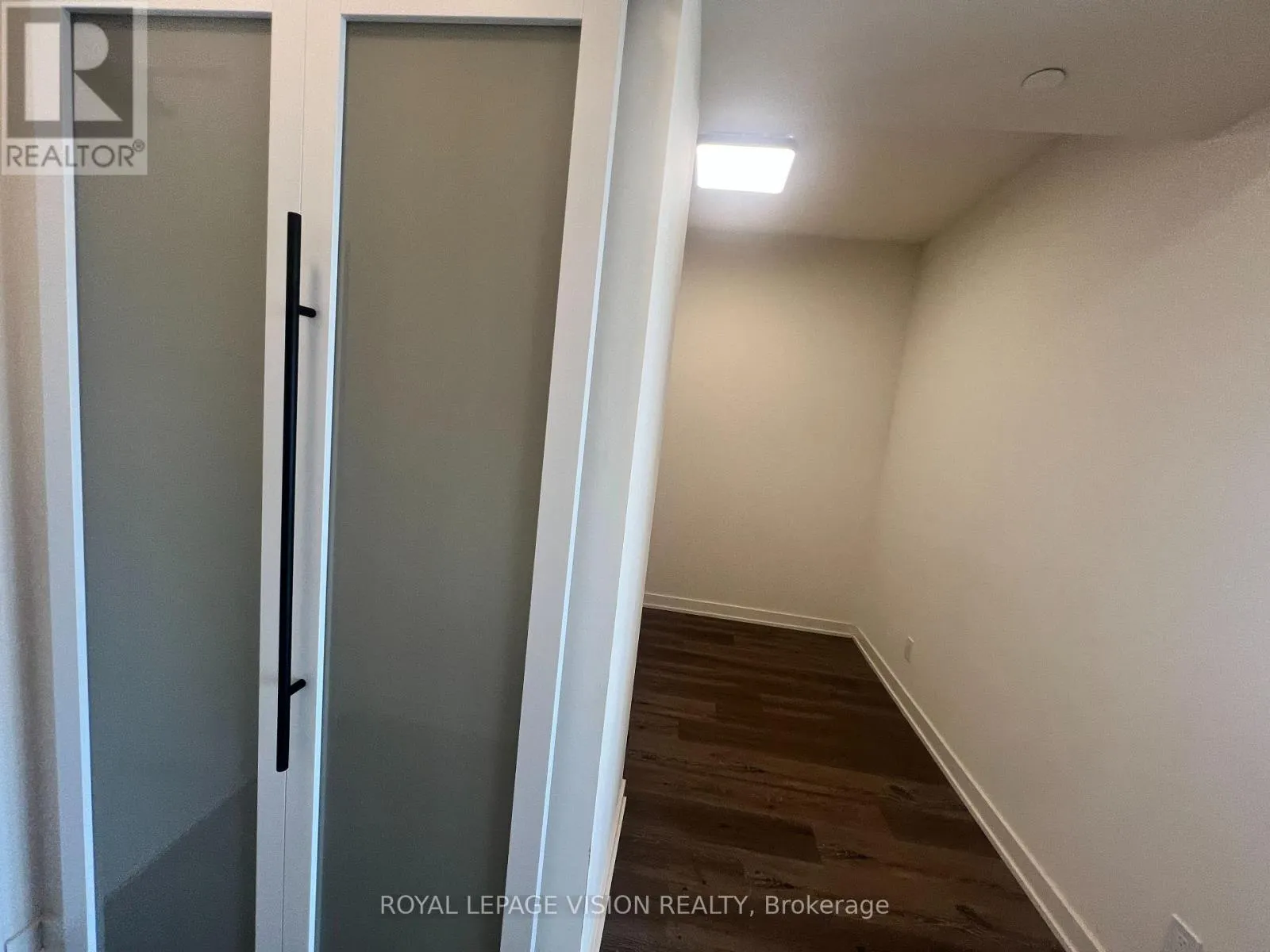 612 - 10 DEERLICK COURT