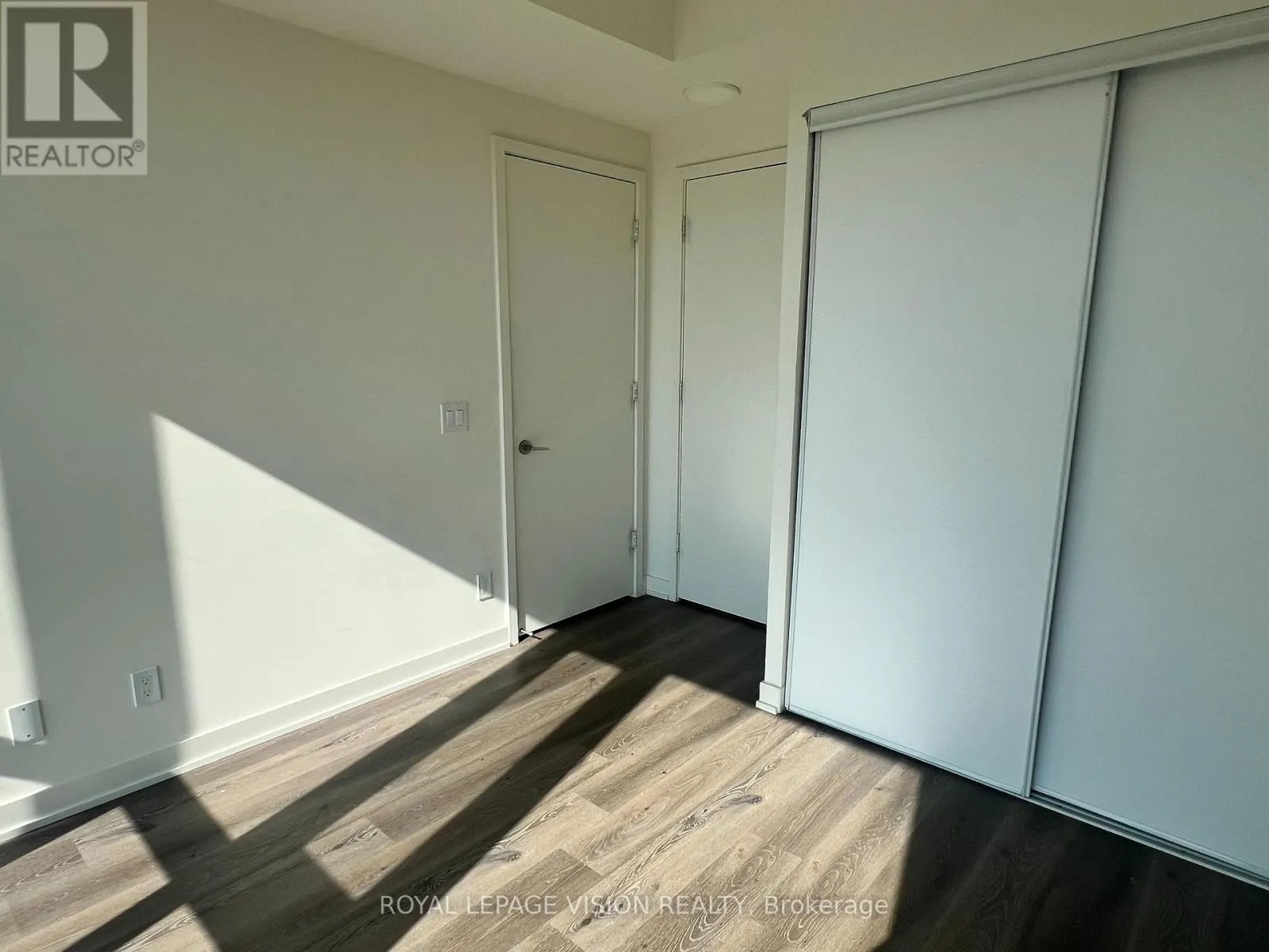 612 - 10 DEERLICK COURT