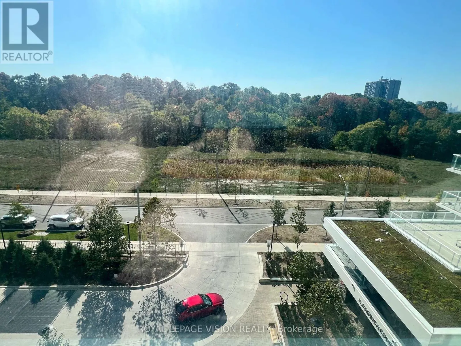612 - 10 DEERLICK COURT