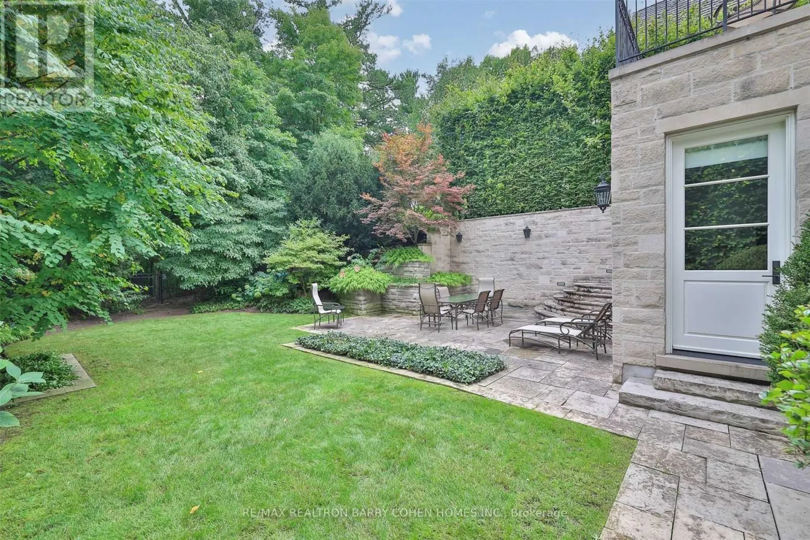33 BLYTH HILL ROAD