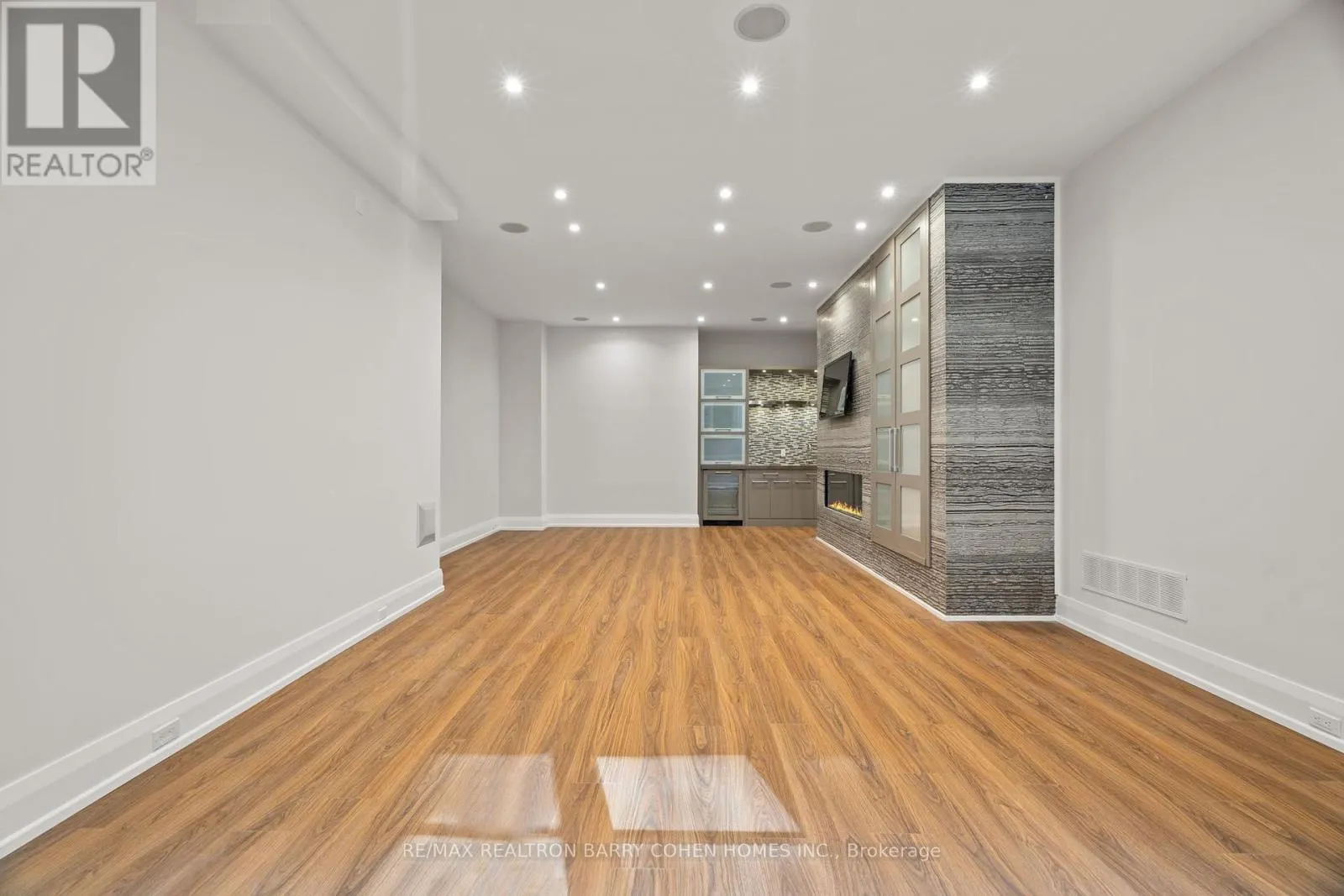 33 BLYTH HILL ROAD