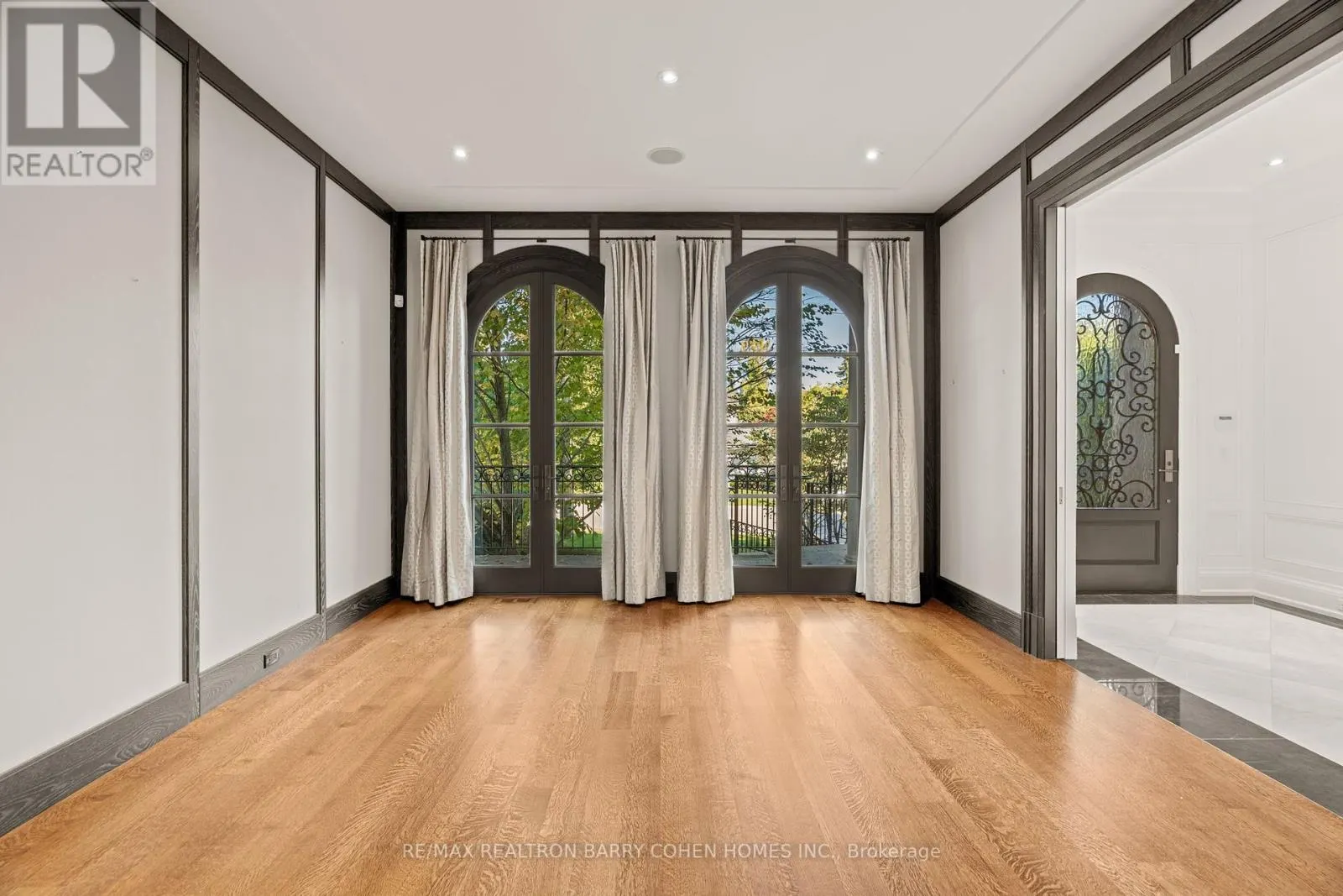 33 BLYTH HILL ROAD