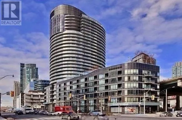 M BED - 422 LAKE SHORE BOULEVARD W