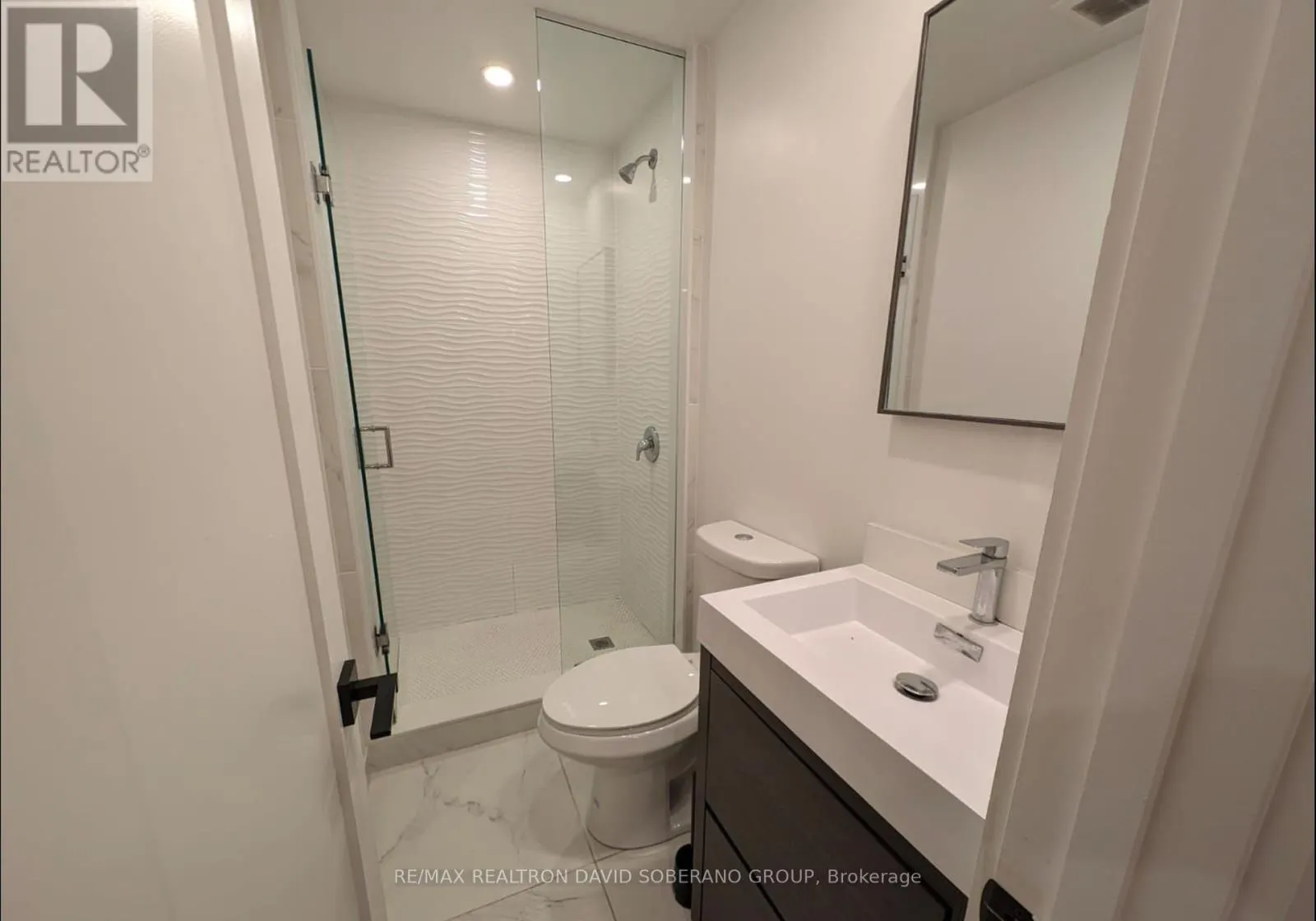 BSMT - 822 SHEPPARD AVENUE W