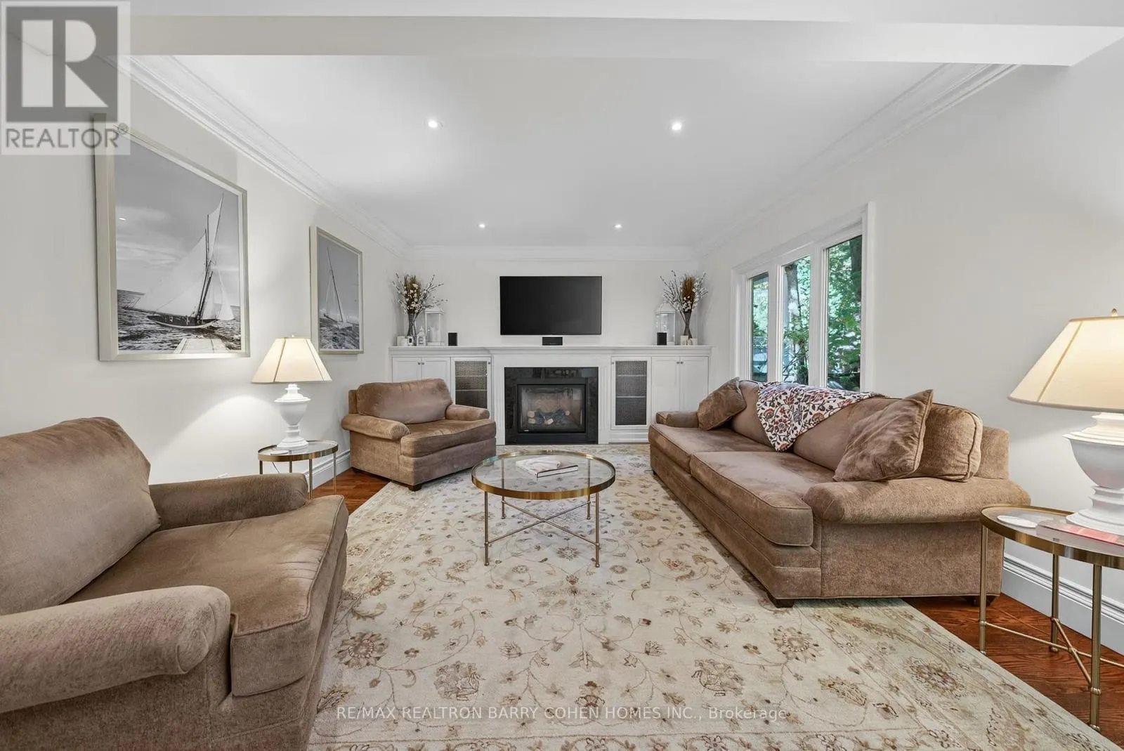 106 HIGHLAND CRESCENT