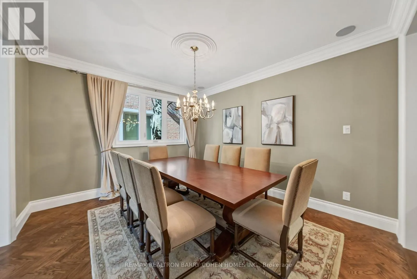 106 HIGHLAND CRESCENT