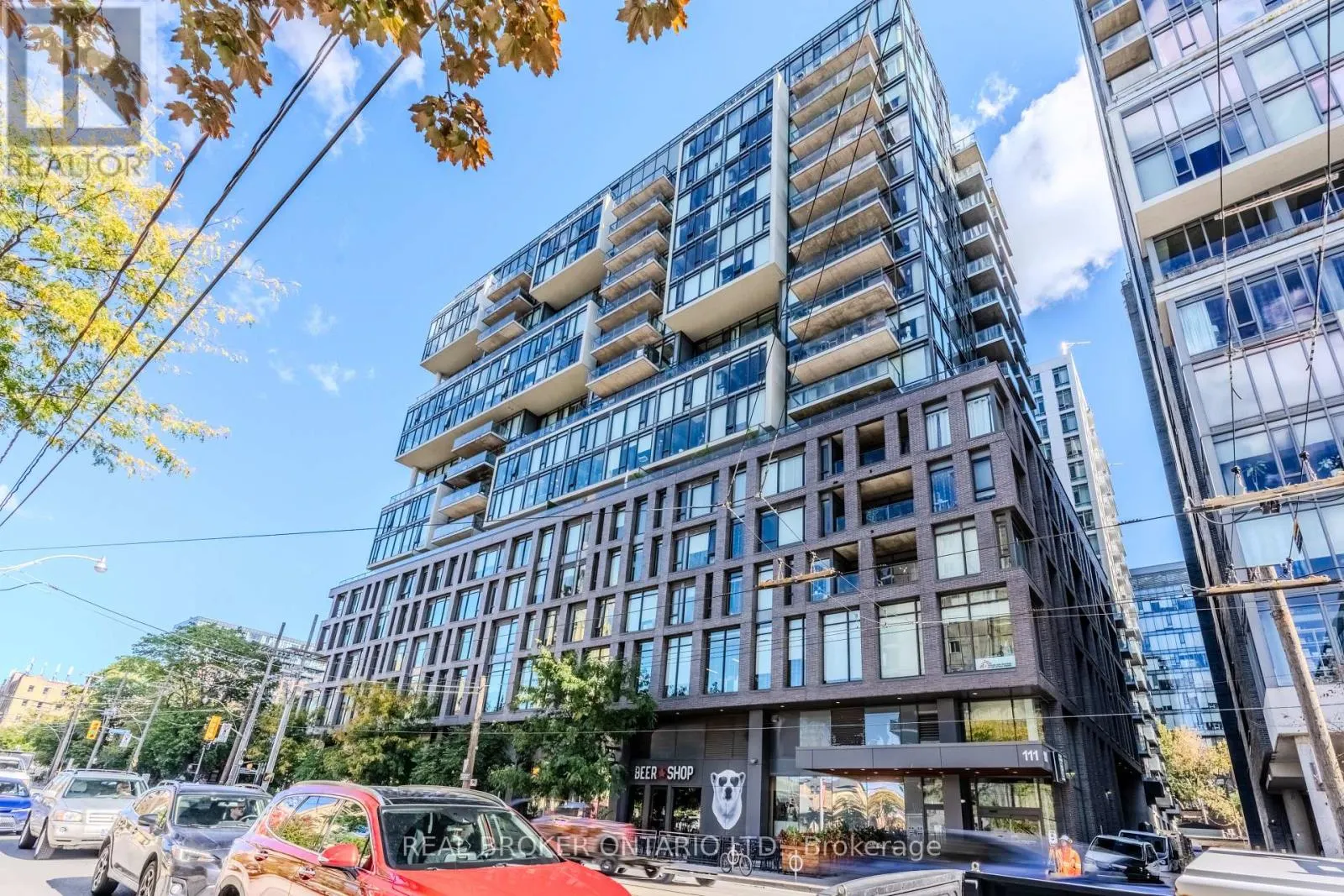 1411 - 111 BATHURST STREET
