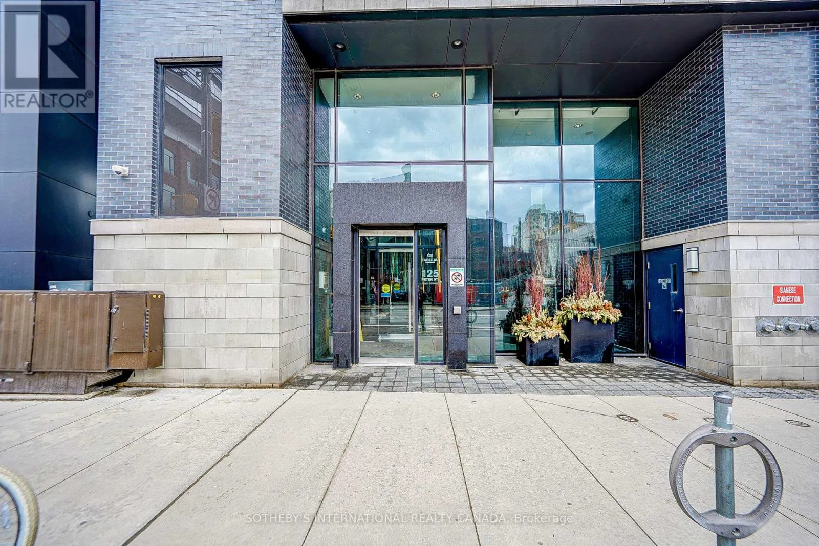 506 - 125 PETER STREET