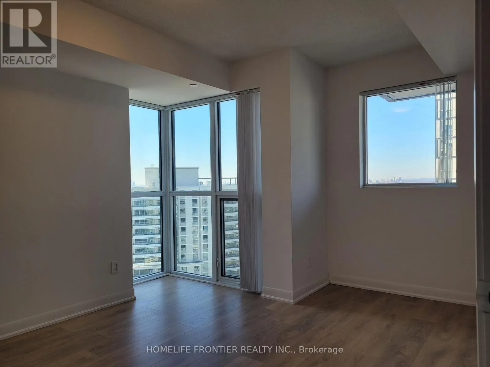 1807 - 5168 YONGE STREET