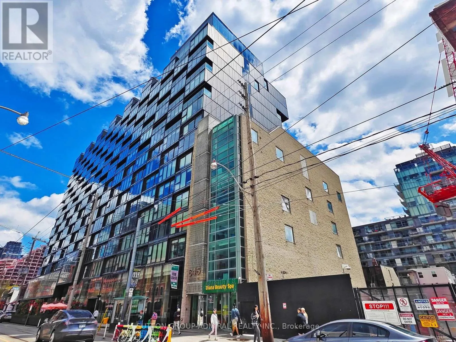 410 - 629 KING STREET W