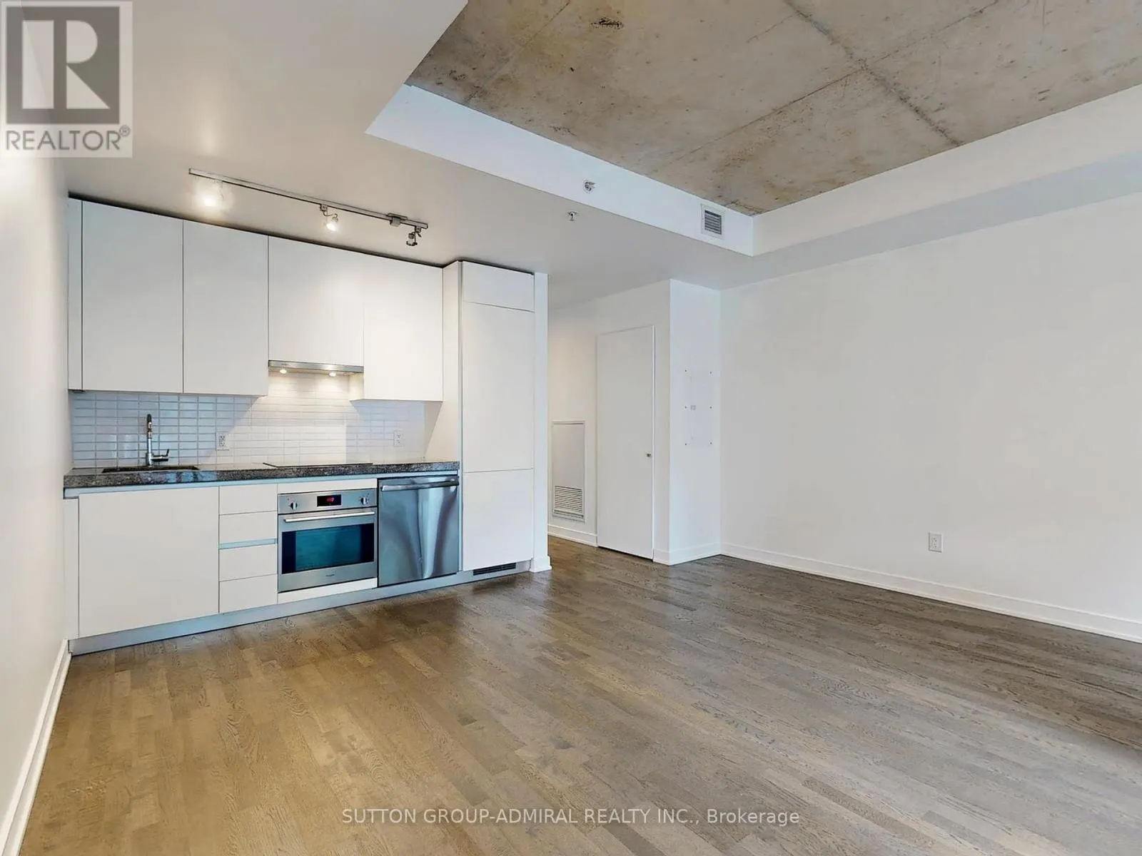 410 - 629 KING STREET W