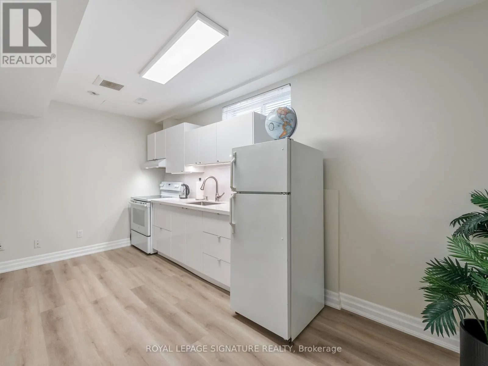 BSMT - 279 HOUNSLOW AVENUE S