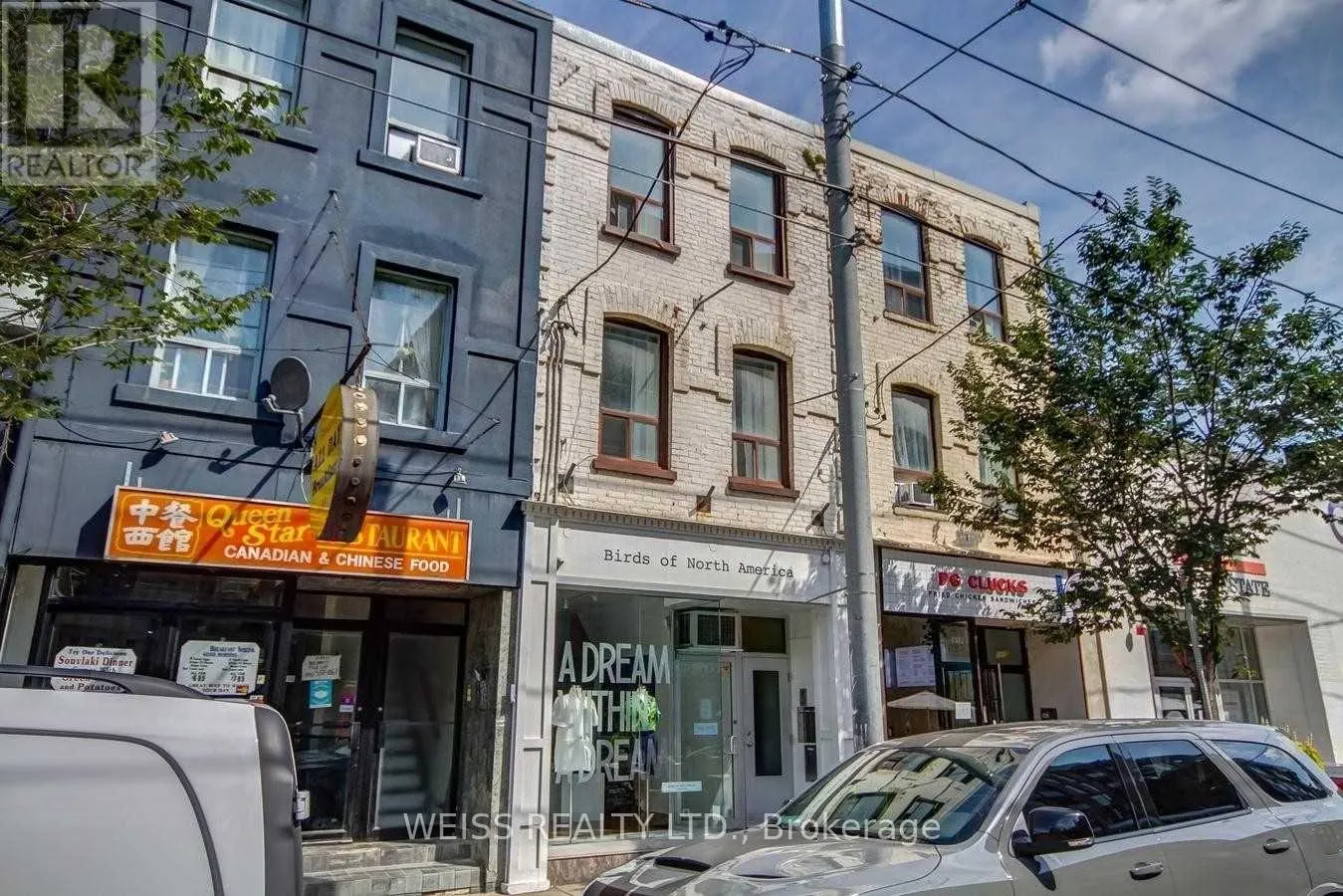 2ND FL - 1114 QUEEN STREET W