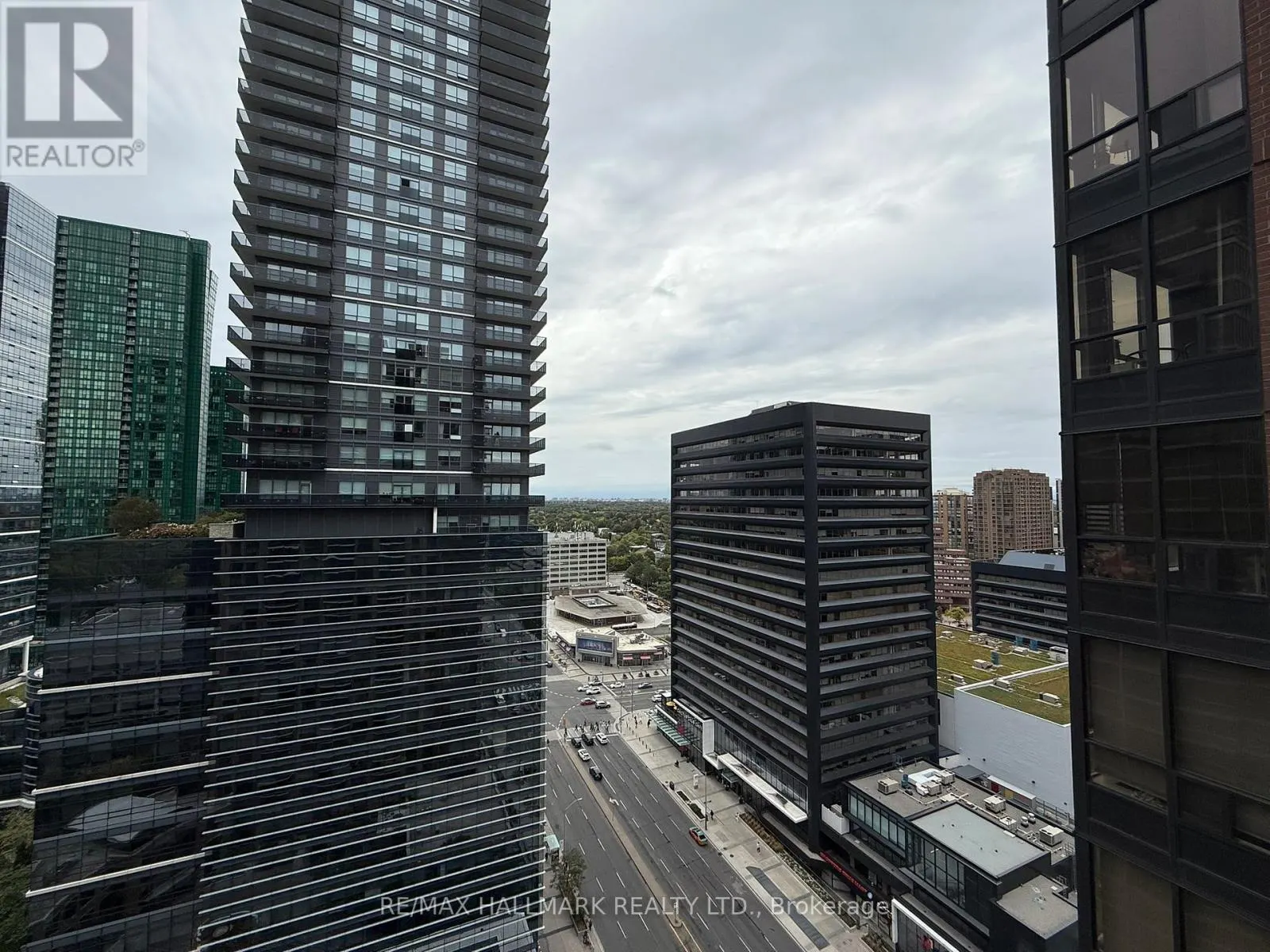 2507 - 33 SHEPPARD AVENUE E