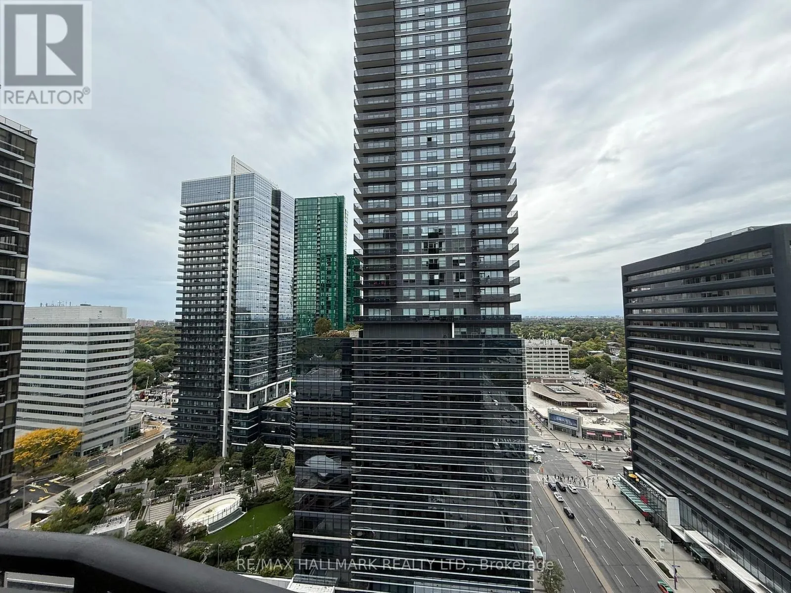 2507 - 33 SHEPPARD AVENUE E