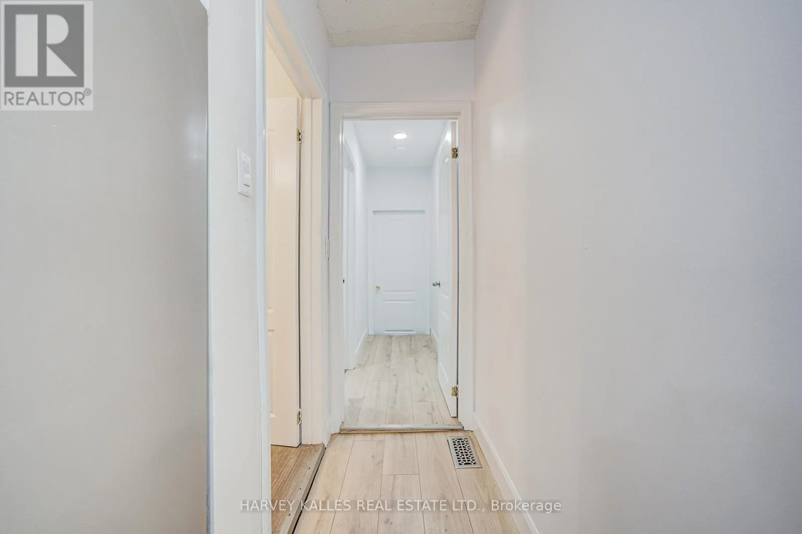 MAIN - 184 CEDRIC AVENUE