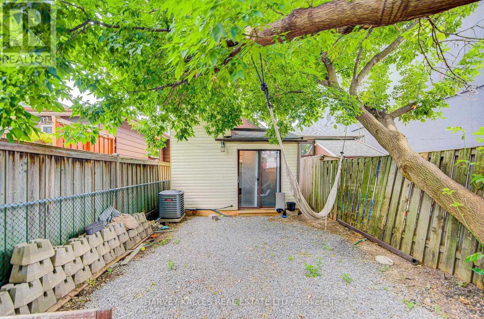 MAIN - 184 CEDRIC AVENUE