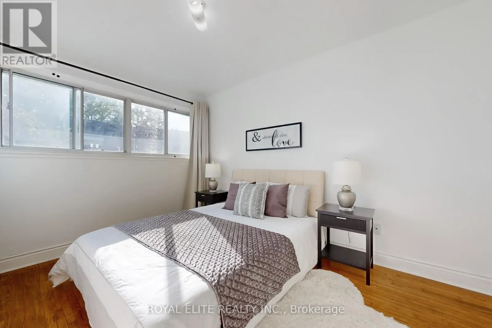 151 - 9 ESTERBROOKE AVENUE