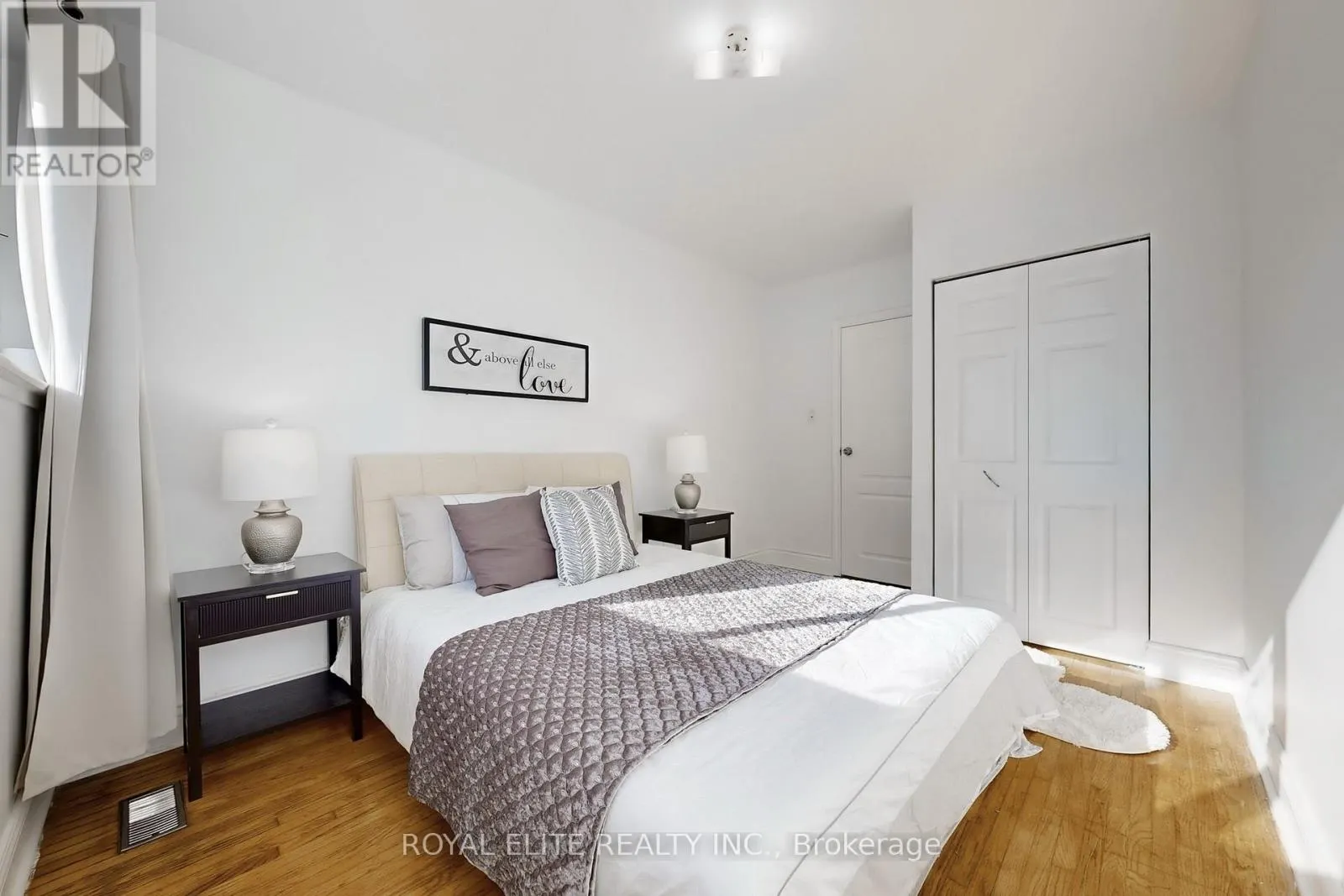 151 - 9 ESTERBROOKE AVENUE