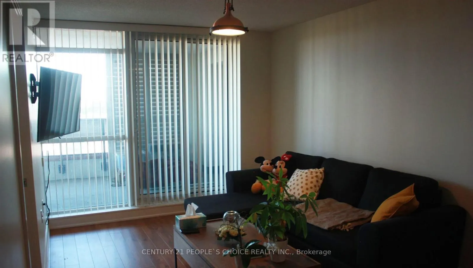 342 - 830 LAWRENCE AVENUE