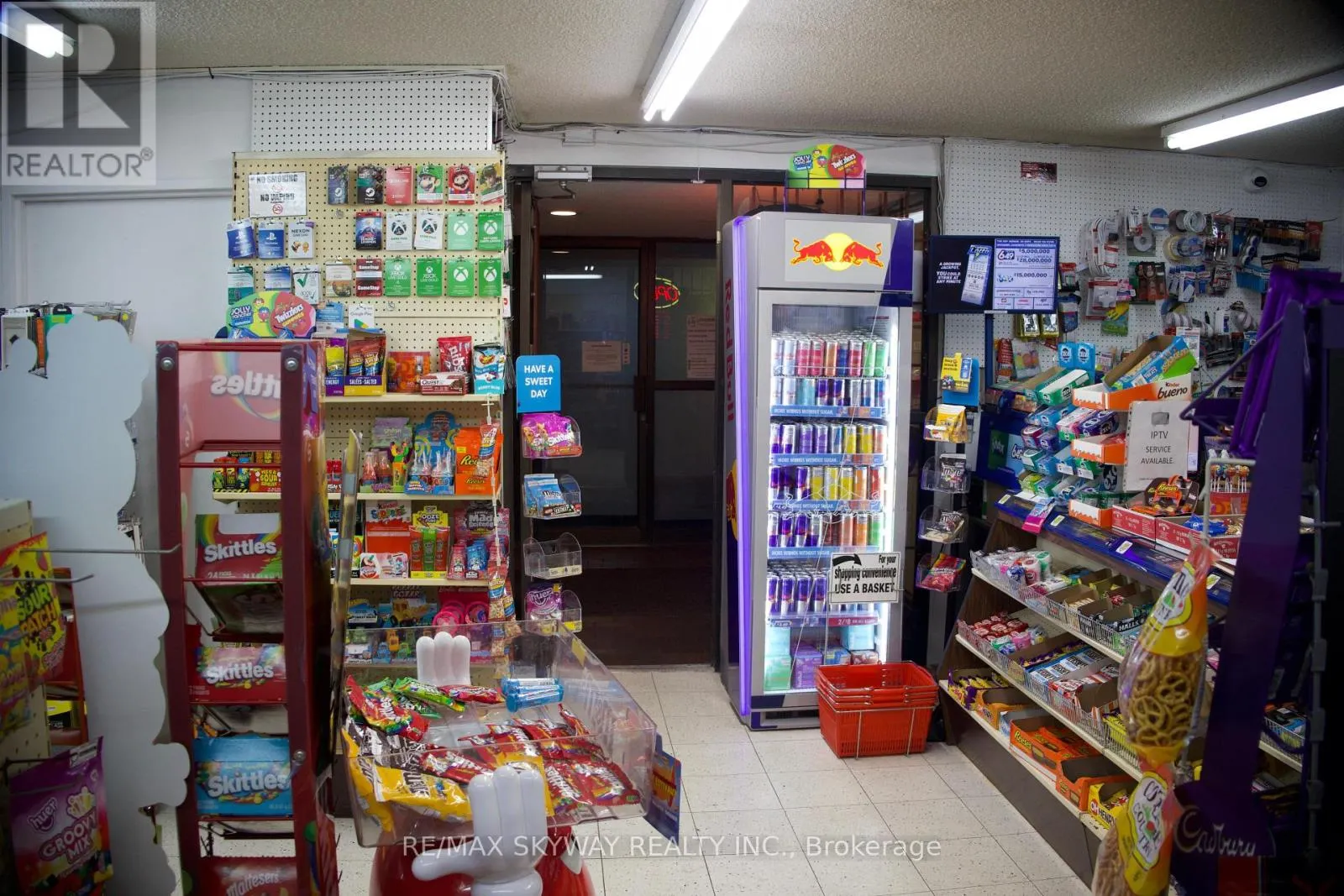 108 - 5 OLD SHEPPARD AVENUE