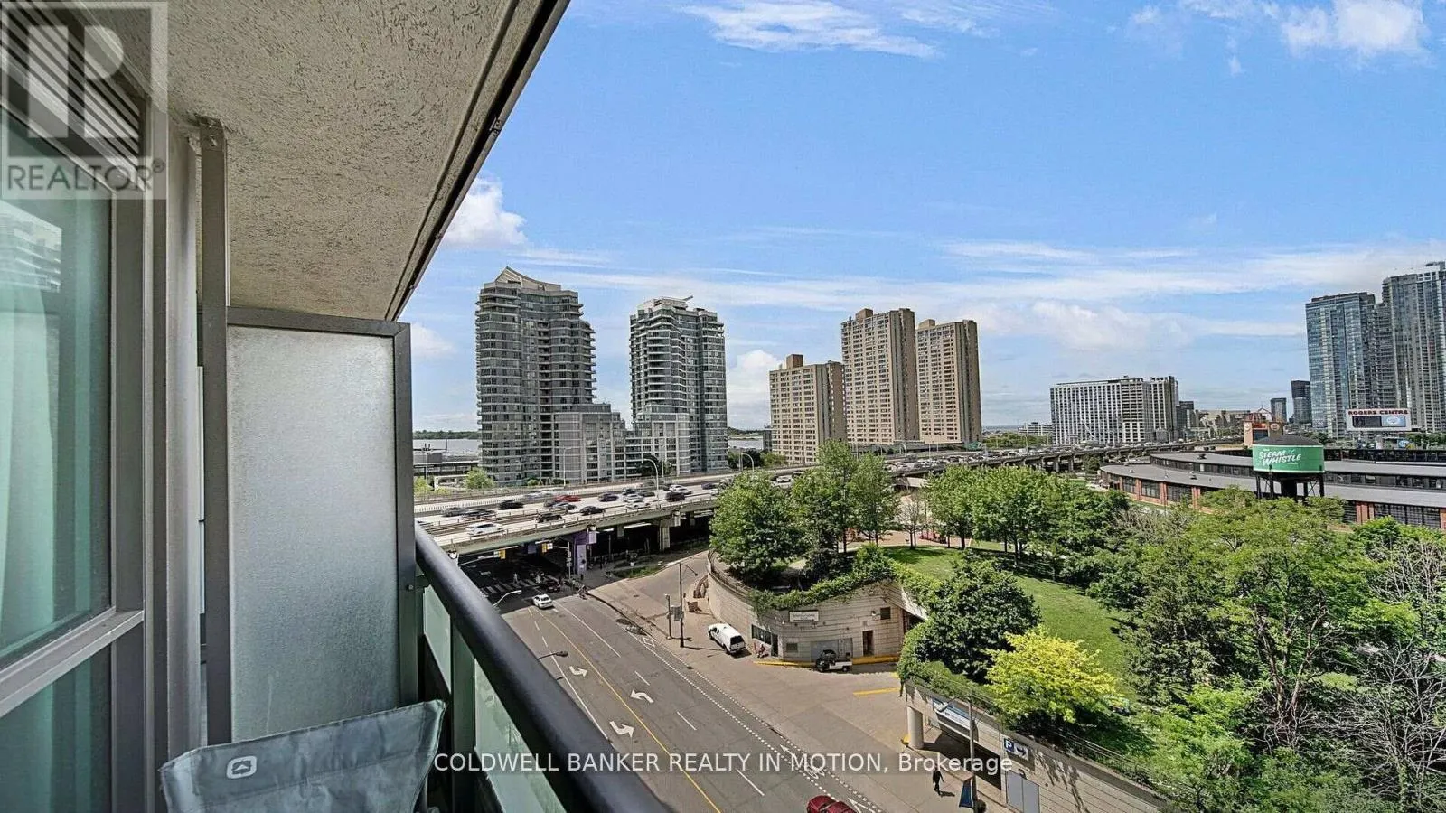 918 - 25 LOWER SIMCOE STREET