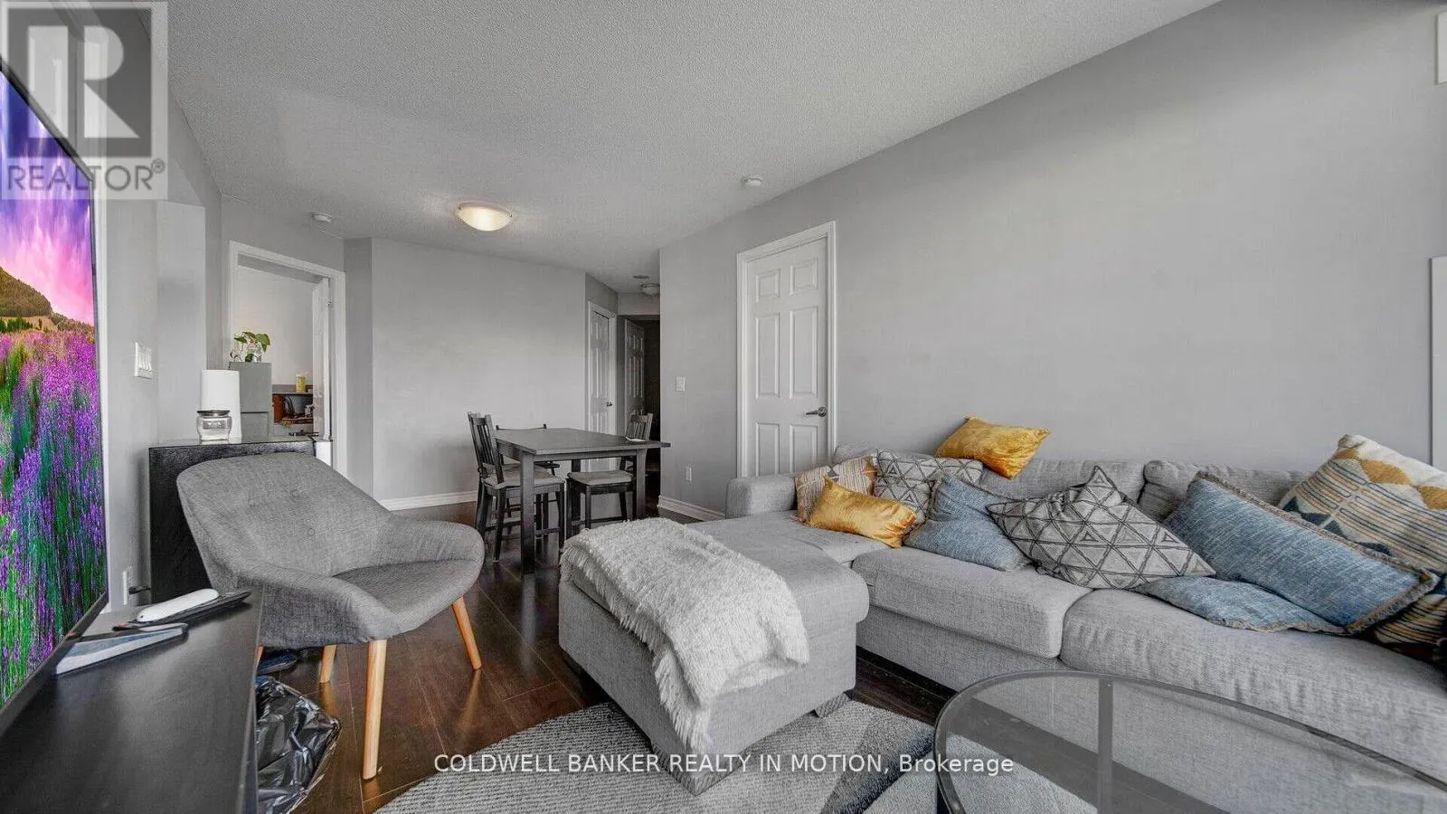 918 - 25 LOWER SIMCOE STREET