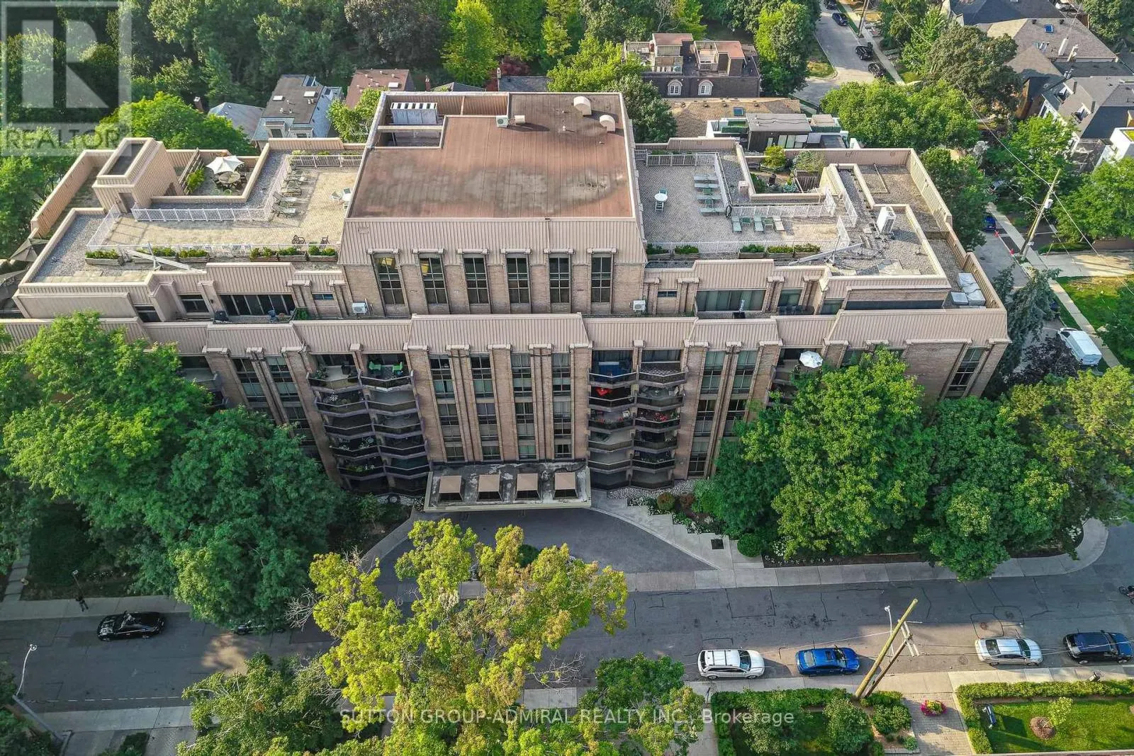 303 - 350 LONSDALE ROAD