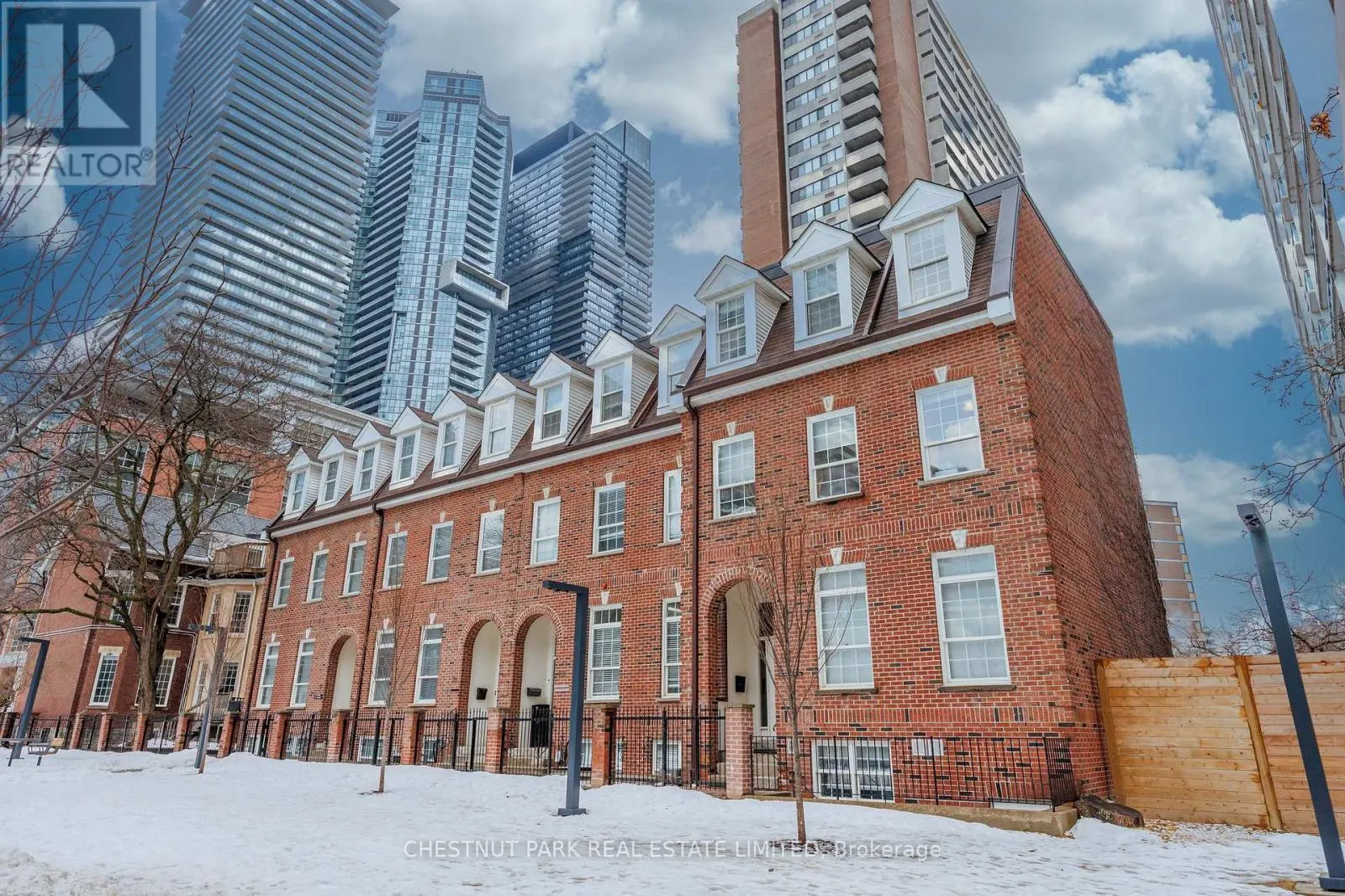 21 ISABELLA STREET
