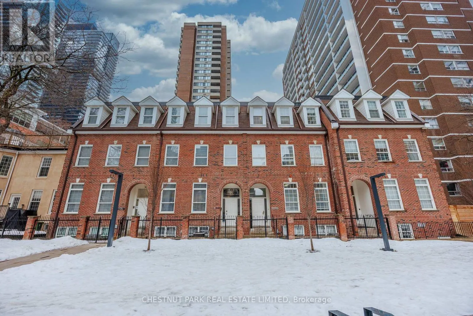 21 ISABELLA STREET