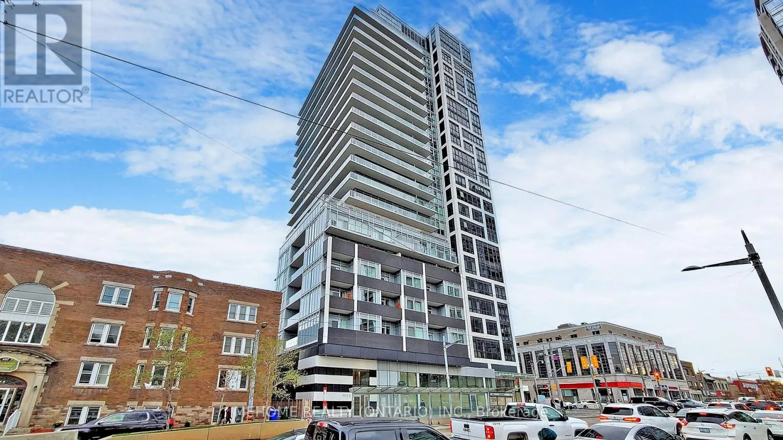 204 - 501 ST. CLAIR AVENUE W