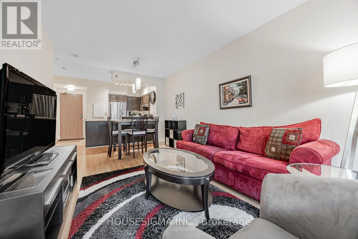 207 - 43 EGLINTON AVENUE E