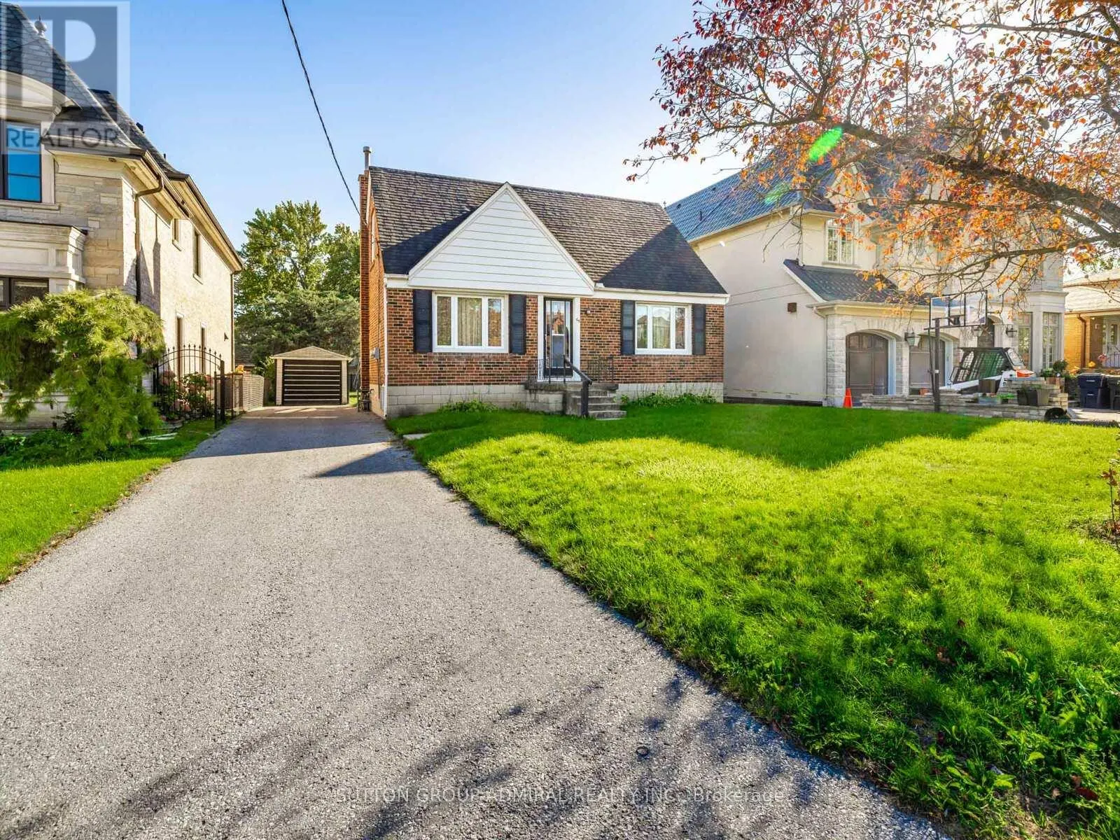 65 LURGAN DRIVE