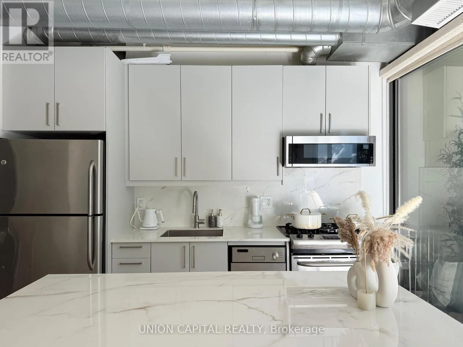 307 - 533 RICHMOND STREET