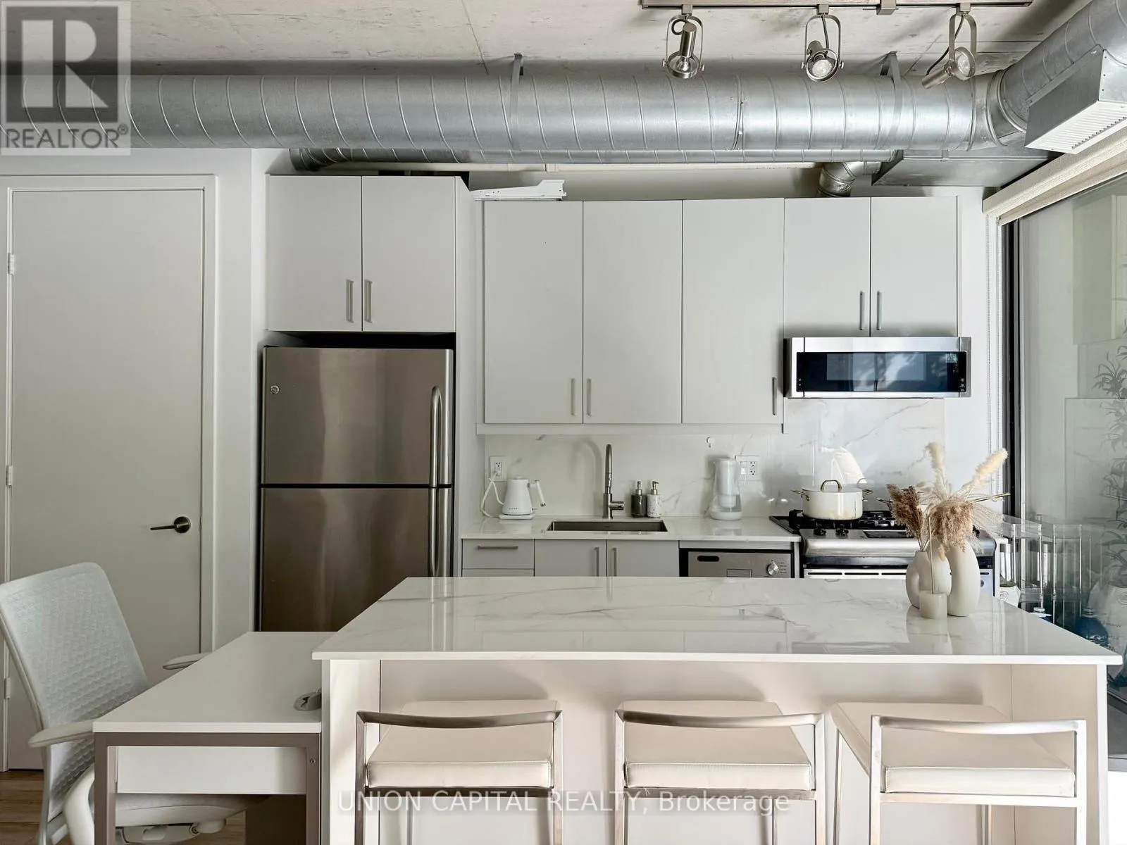 307 - 533 RICHMOND STREET