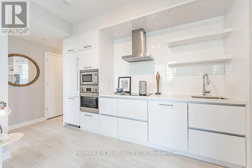 1302 - 2221 YONGE STREET