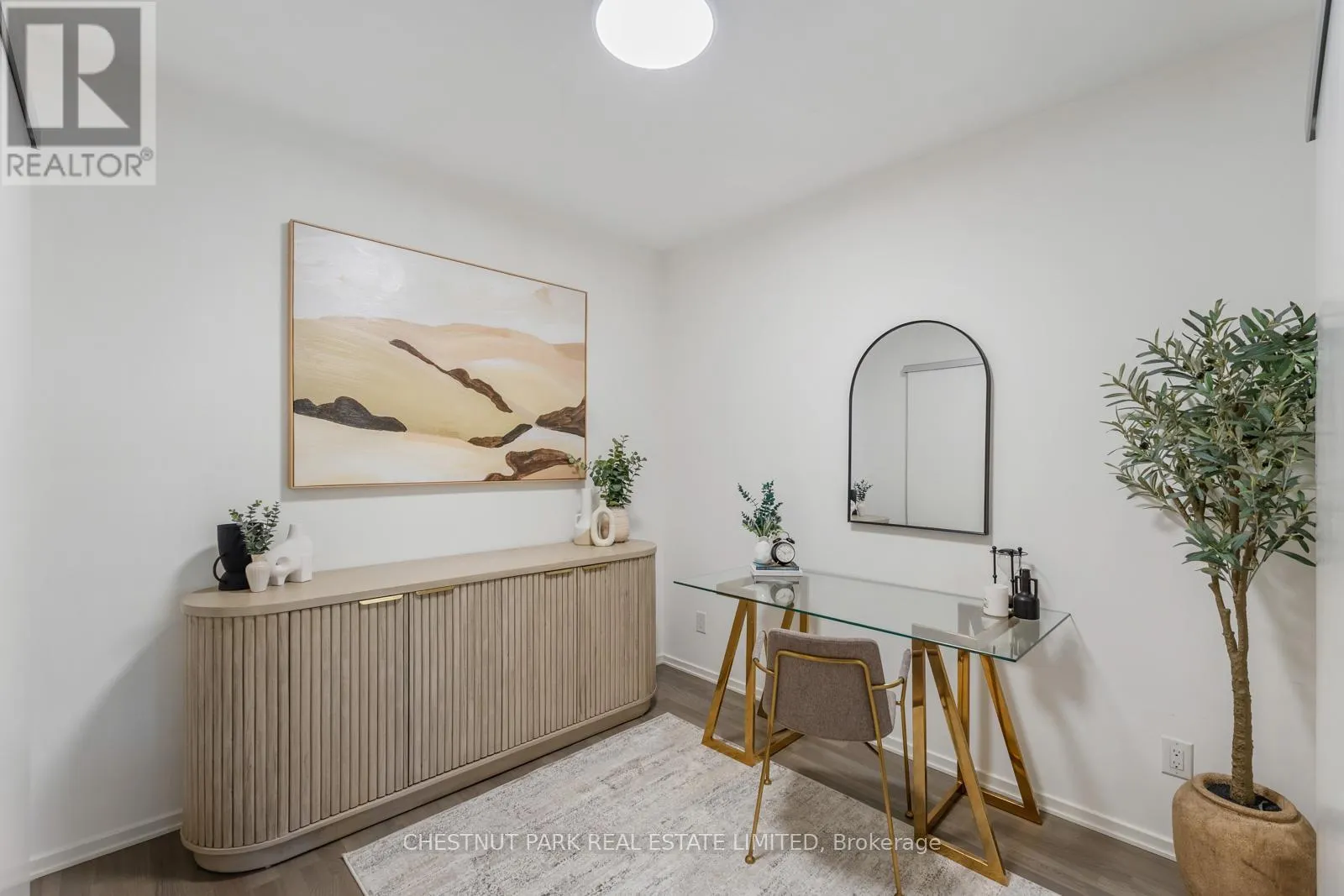 303 - 1 BLOOR STREET E